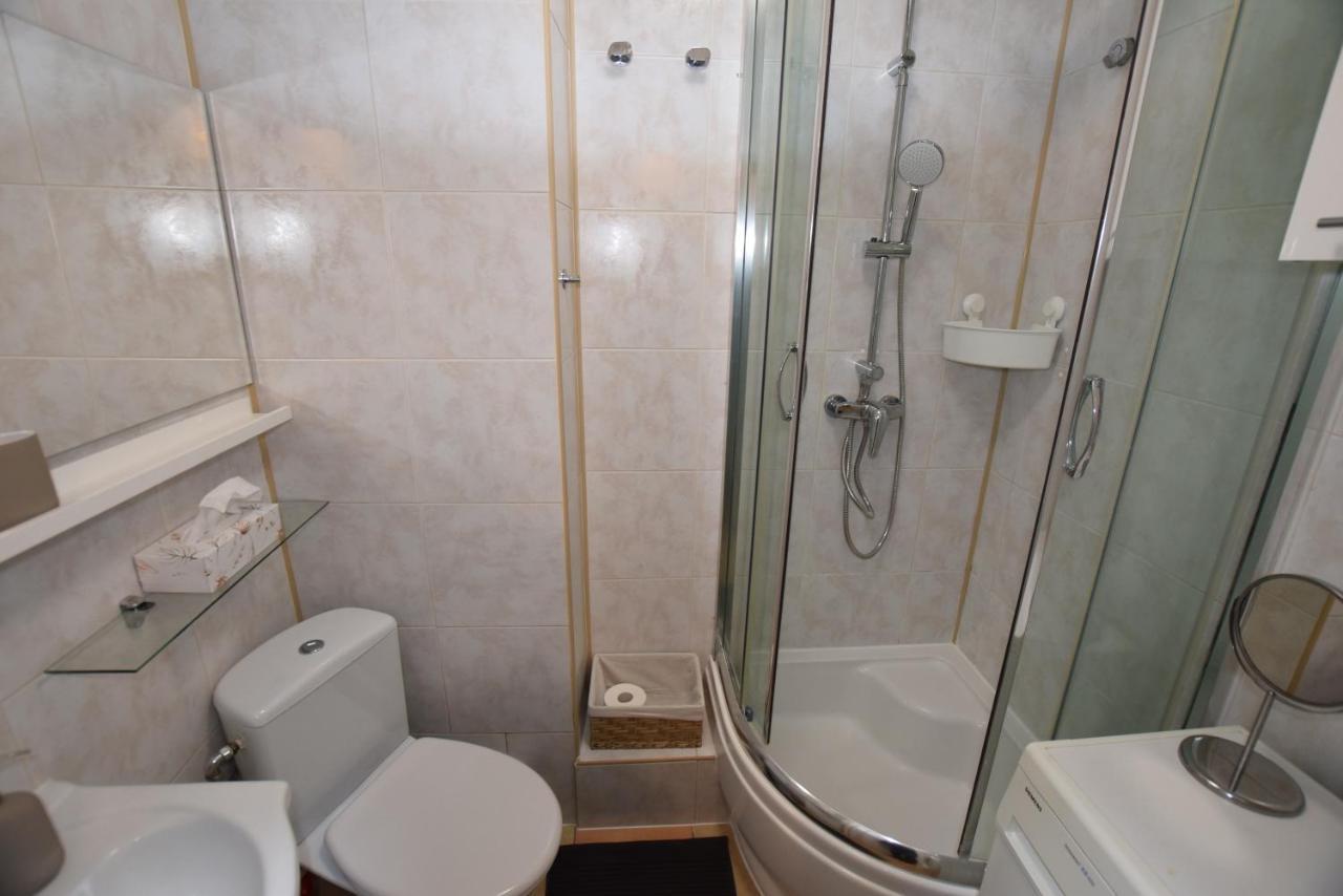 Ferienwohnung Rondo Onz Warschau Exterior foto
