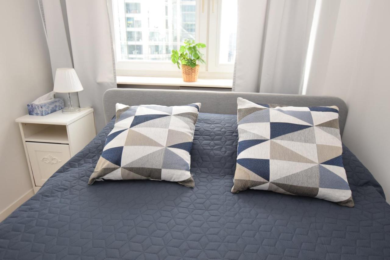 Ferienwohnung Rondo Onz Warschau Exterior foto
